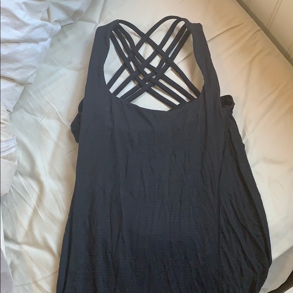 “Knot Your Typical Top” tank - Picture 2 of 3